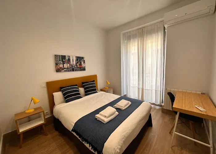 Amazing 3Bd 3Bth With 9 Balconies By Madrid4You Apartments