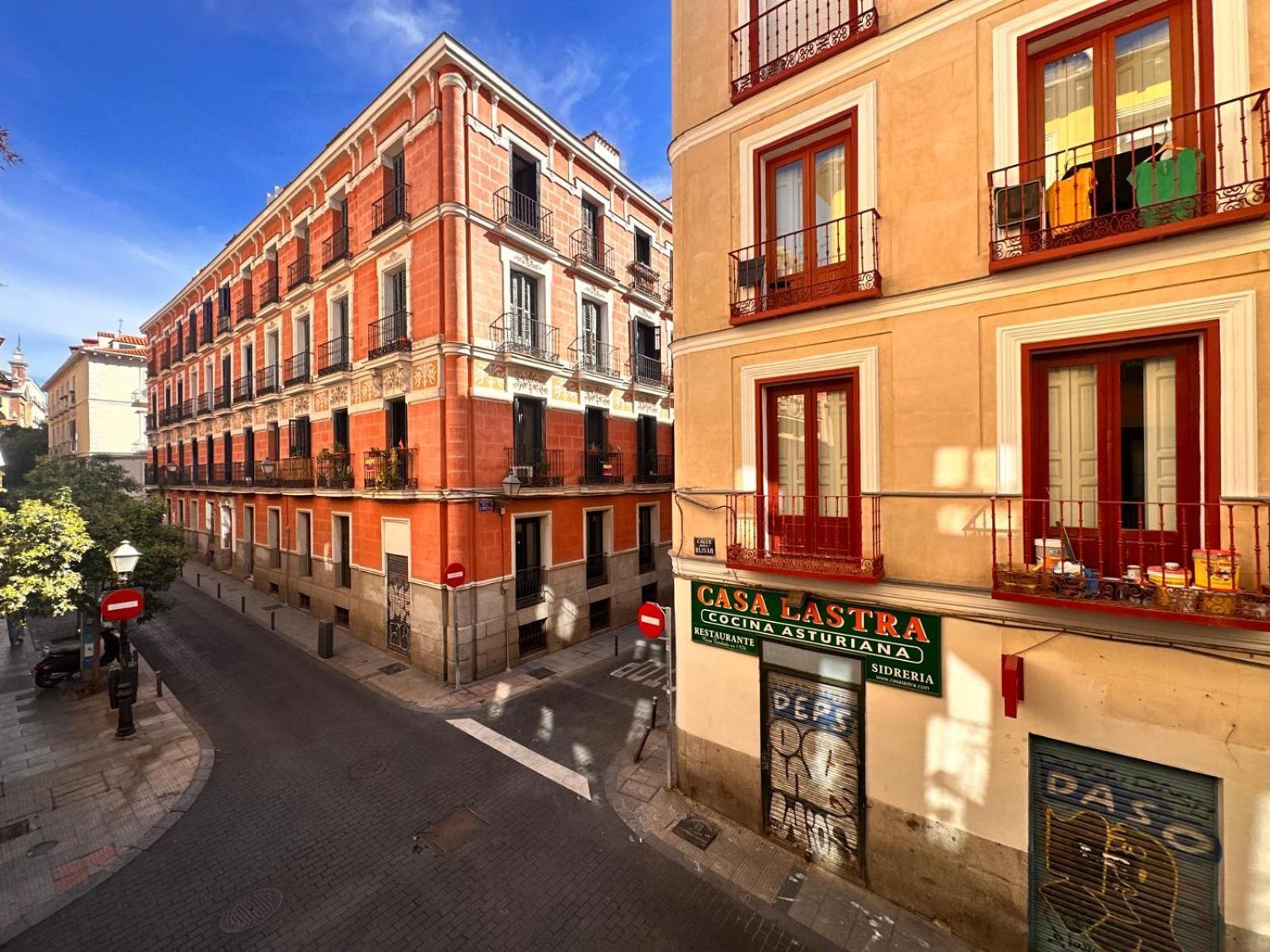 Amazing 3bd 3bth With 9 Balconies By Madrid4you Apartament